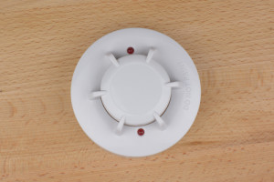 how to test carbon monoxide detectors
